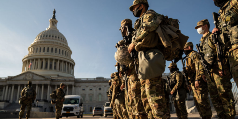 US National Guard (Kent Nishimura Los Angeles Times via Getty Images)