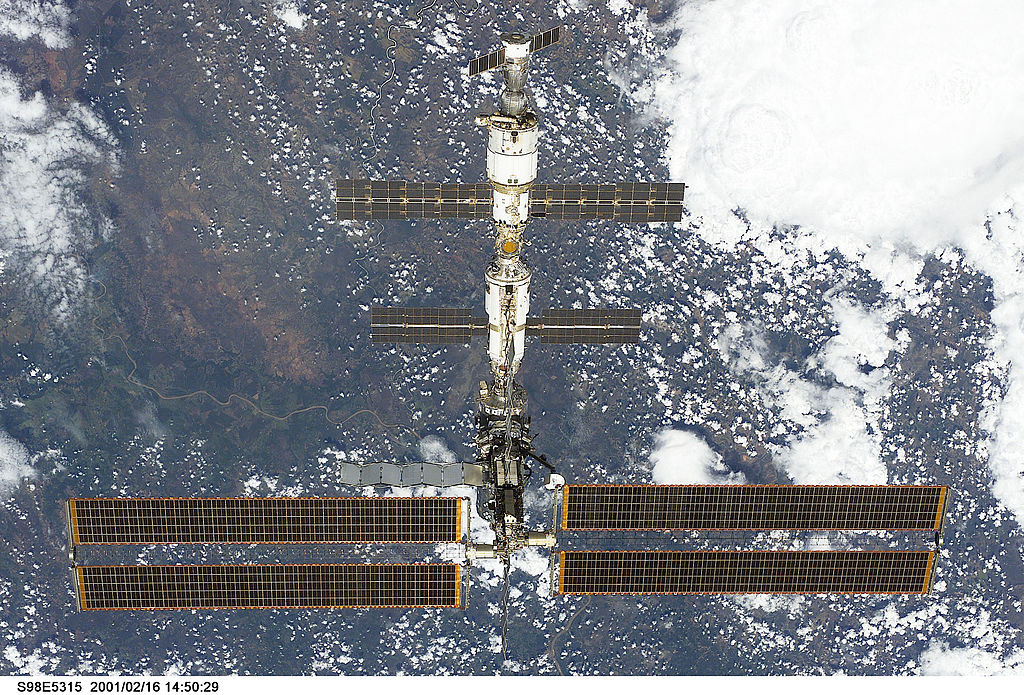 space station GettyImages-50324596