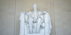 GettyImages-1372911980 Lincoln Memorial
