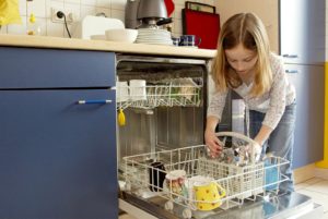kid chores dishwasher
