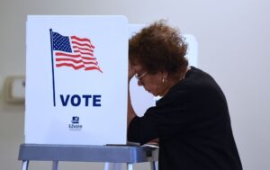 GettyImages-2178197008 voting