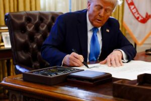 GettyImages-2197652713 tariffs