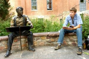 GettyImages-1095706208 (1) Robert Frost