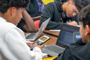 GettyImages-2210434022 school