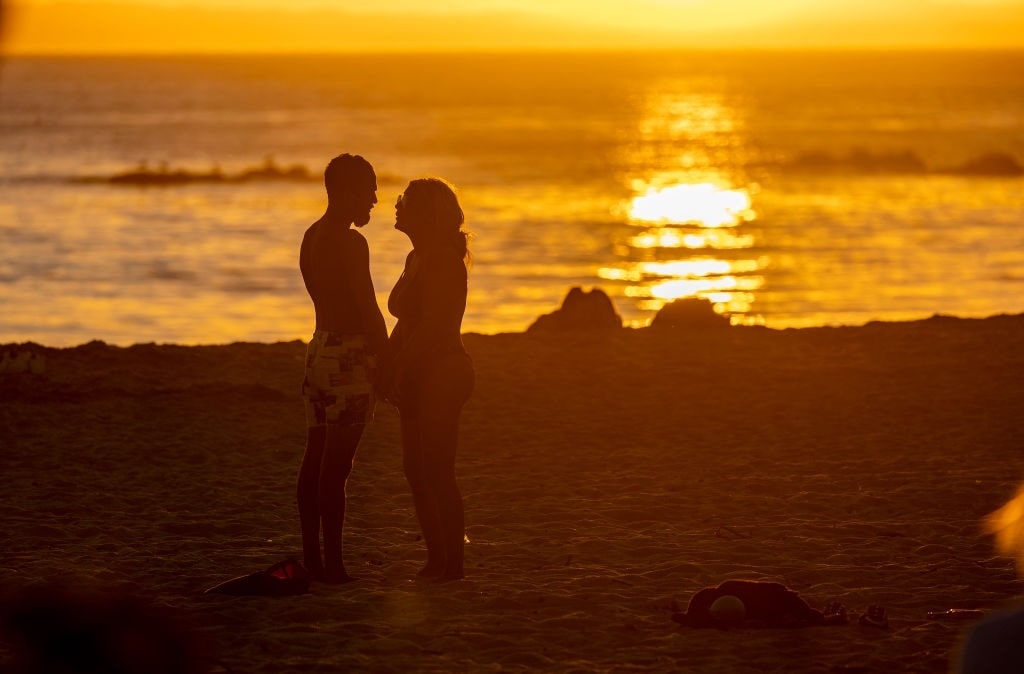 GettyImages-1238338952 a couple