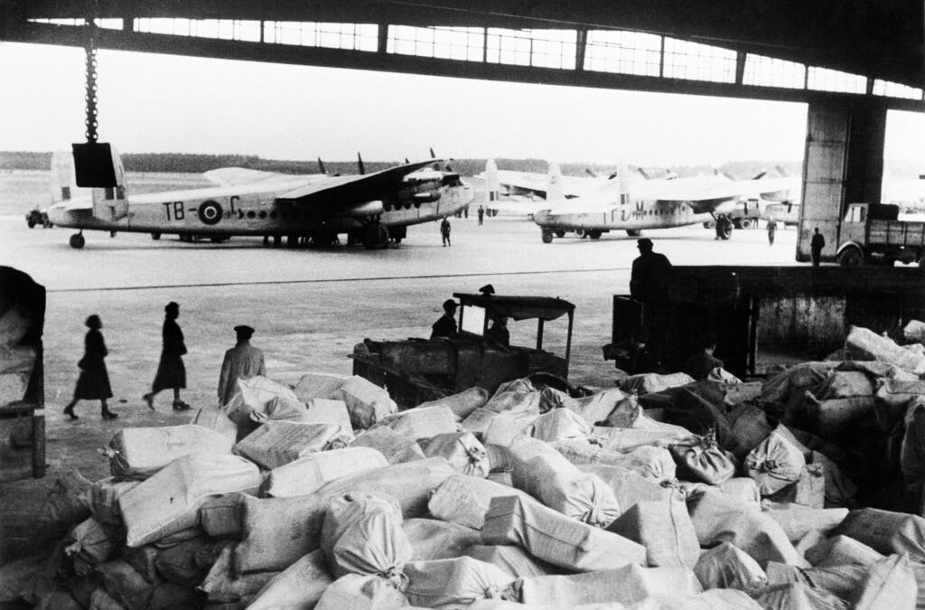 A Short History of the US Military: The Berlin Airlift