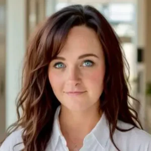 elizabeth lawrence headshot img