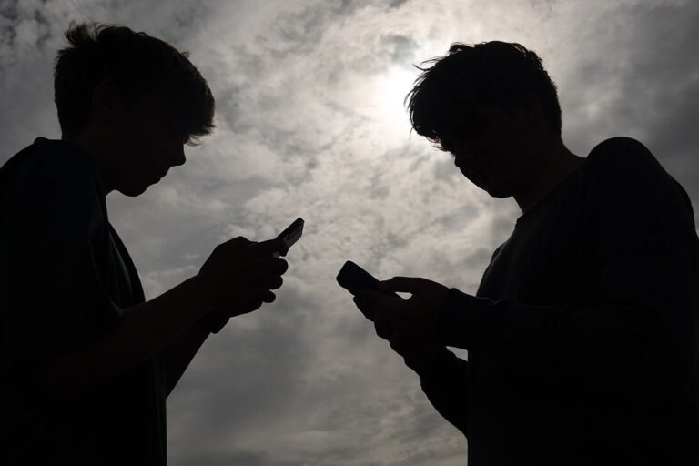 GettyImages-2245630550 teens