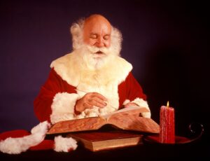 GettyImages-681573703 Santa's List