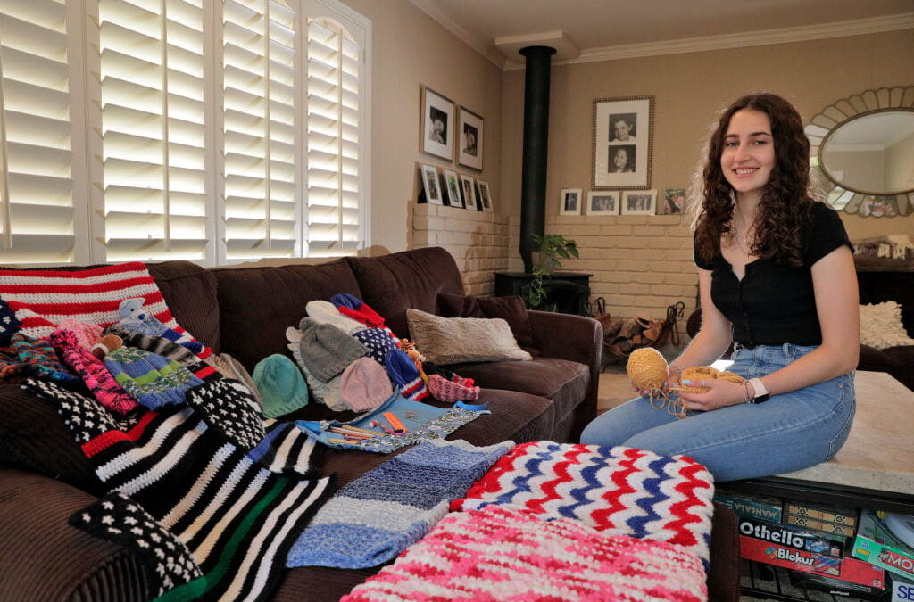 Millennials, Gen Z Ditch Screens for ‘Grandma Hobbies’