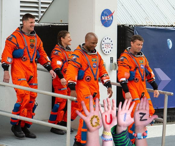 GettyImages-2268979339 moon