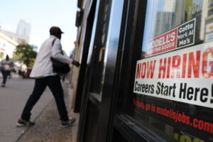 GettyImages-1046103872 unemployment