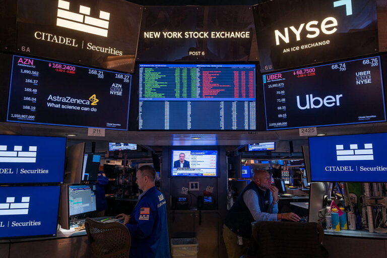 GettyImages-2287372173 US GDP